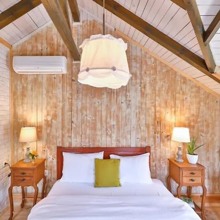Tranquilla River (adults Only) Lodge