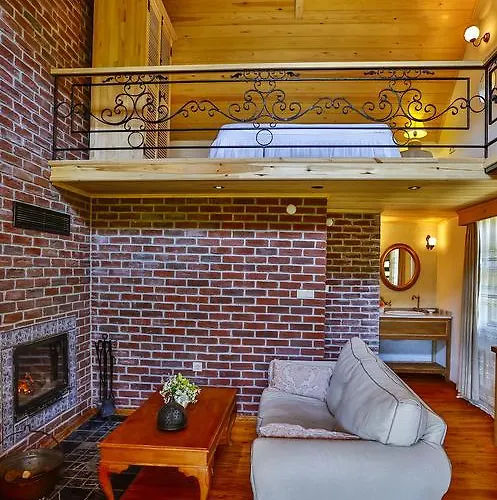 אכסניה Tranquilla River (adults Only) *