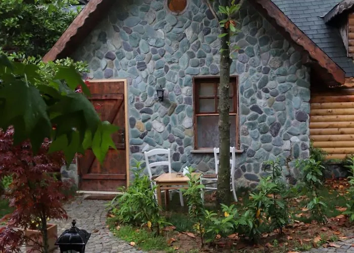 Tranquilla River (adults Only) אגווה