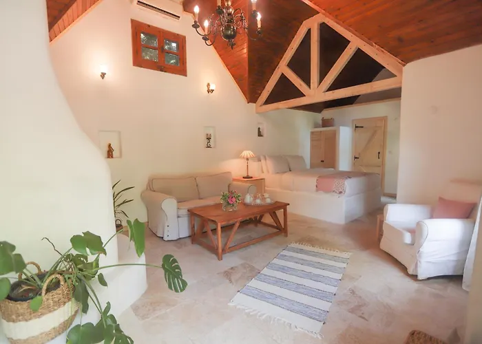 Tranquilla River (adults Only) אגווה